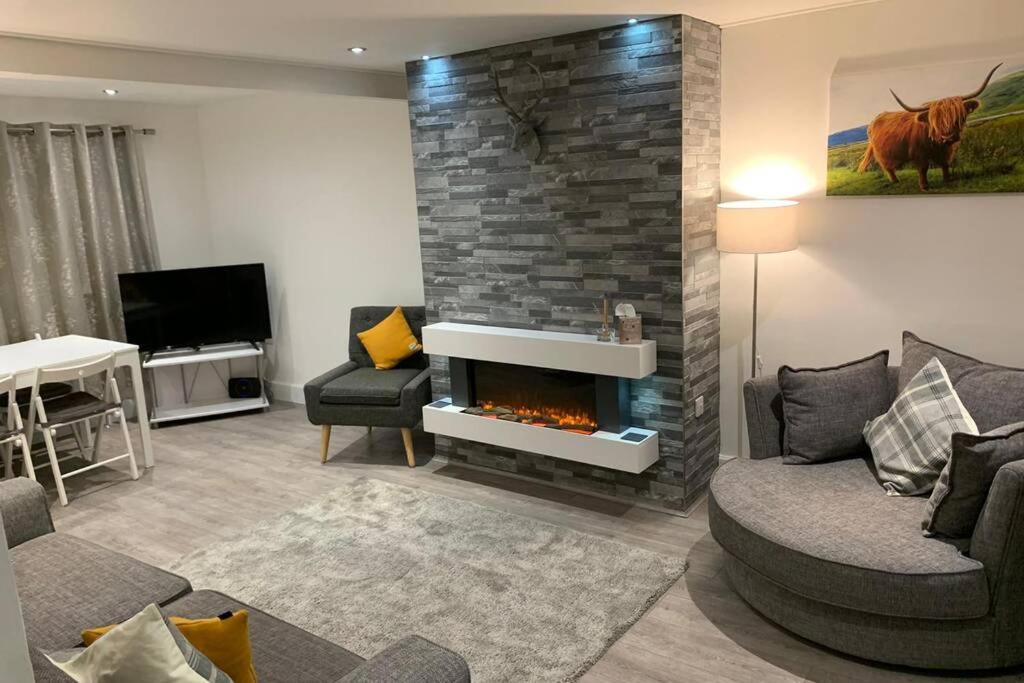 *stunning & Spacious* 3 Bed House, 5min From Oban * Connel