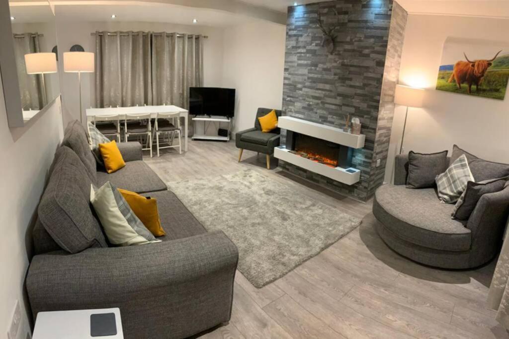 Apartment *stunning & Spacious* 3 Bed House, 5min From Oban Connel