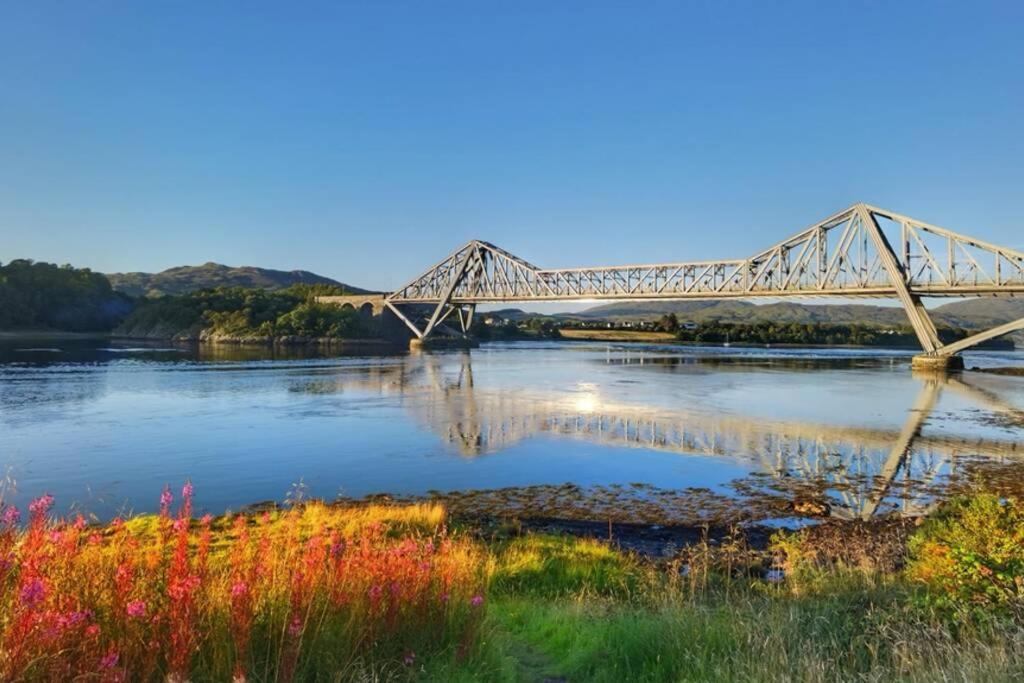 *stunning & Spacious* 3 Bed House, 5min From Oban Apartment